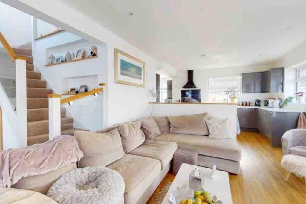 Love Lancing By The Sea With Optional Large Hot Tub Sleeps Up To 8 & Free Parking Villa Ngoại thất bức ảnh